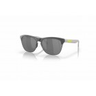 Sunglasses Oakley  OO 9374 Frogskins lite Prizm Black